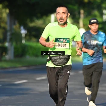 Runner Photo 5942528