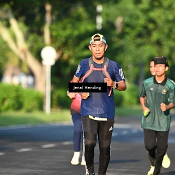 Runner Photo 5942541