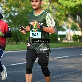 Runner Photo 5942565