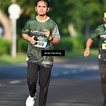 Runner Photo 5942596