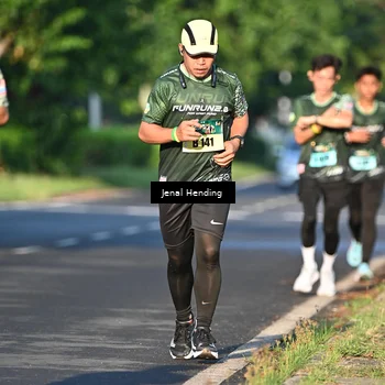Runner Photo 5942599