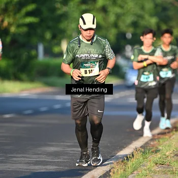 Runner Photo 5942602