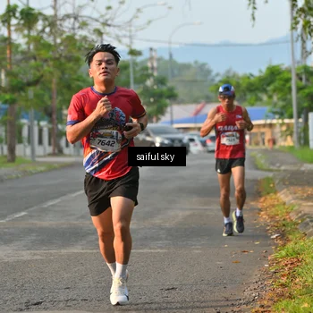 Runner Photo 5942723