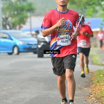 Runner Photo 5942824