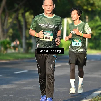 Runner Photo 5942849
