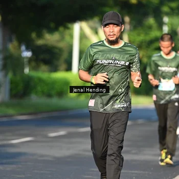 Runner Photo 5943004
