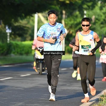 Runner Photo 5943056