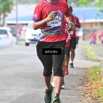 Runner Photo 5943068