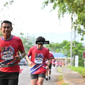 Runner Photo 5943090