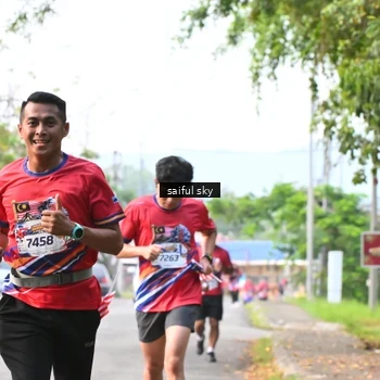 Runner Photo 5943117