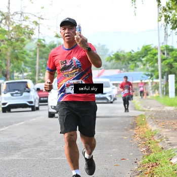 Runner Photo 5943136