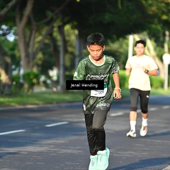 Runner Photo 5943176