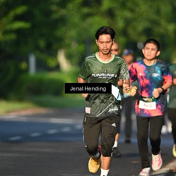 Runner Photo 5943247