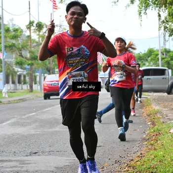 Runner Photo 5943256
