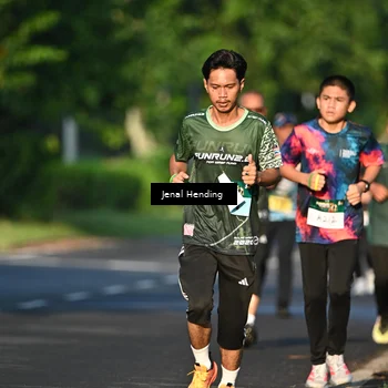 Runner Photo 5943263