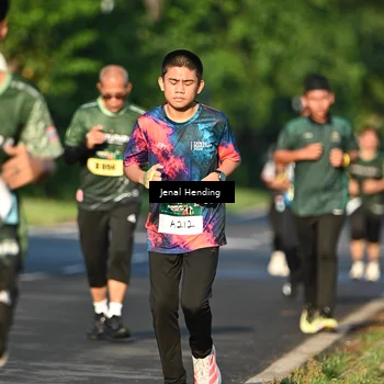 Runner Photo 5943392