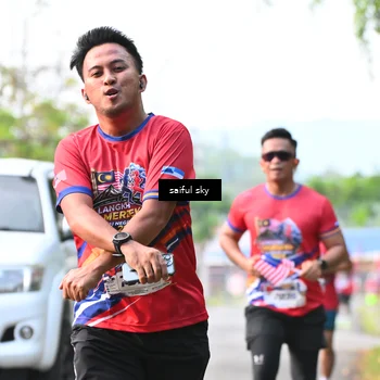 Runner Photo 5943507