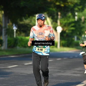 Runner Photo 5943529