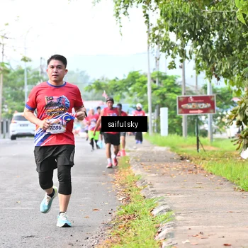 Runner Photo 5943743