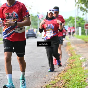 Runner Photo 5943888