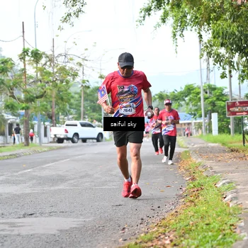 Runner Photo 5944393