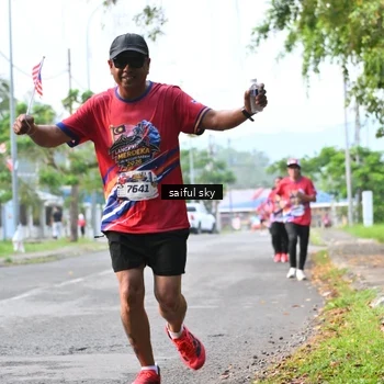 Runner Photo 5944414