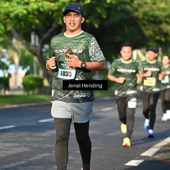 Runner Photo 5945641