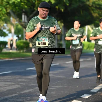 Runner Photo 5945717