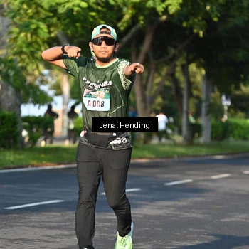 Runner Photo 5946090