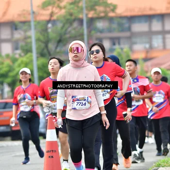 Runner Photo 5946171