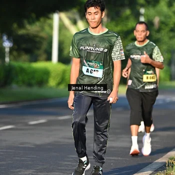 Runner Photo 5946192