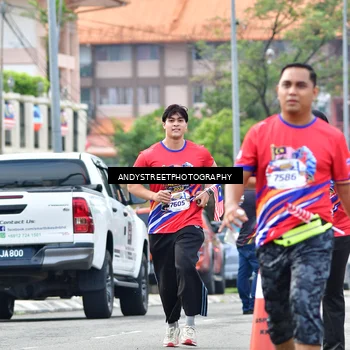 Runner Photo 5946244