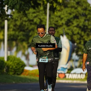 Runner Photo 5946249
