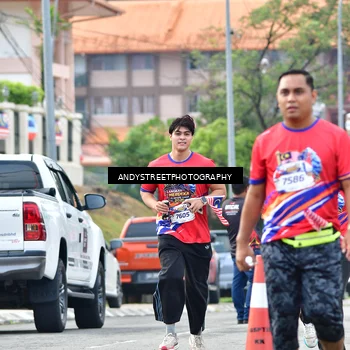Runner Photo 5946258