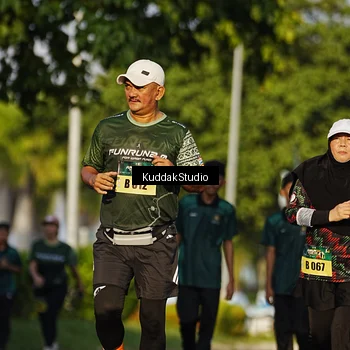 Runner Photo 5946476
