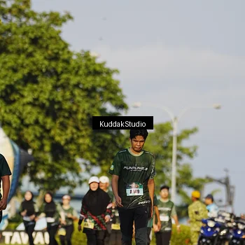 Runner Photo 5946499