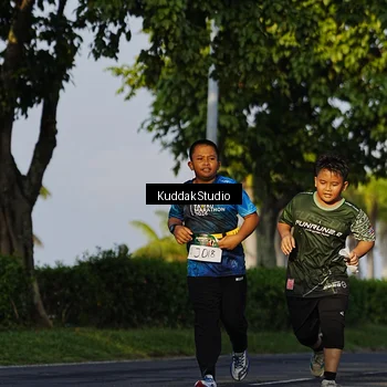 Runner Photo 5946576