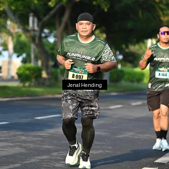 Runner Photo 5946948