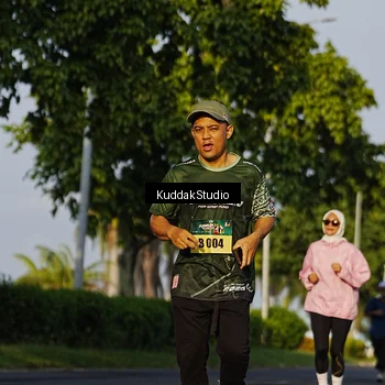 Runner Photo 5947266