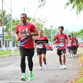 Runner Photo 5947613