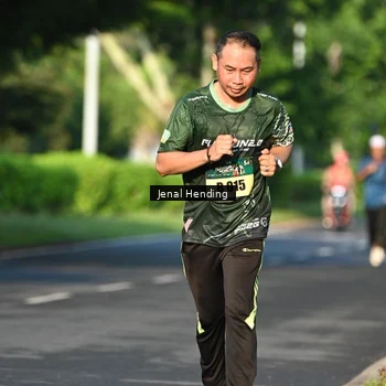 Runner Photo 5947630