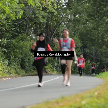 Runner Photo 5948751