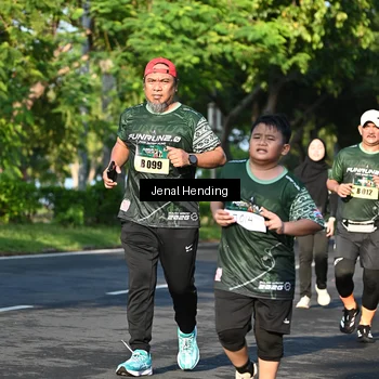 Runner Photo 5949459