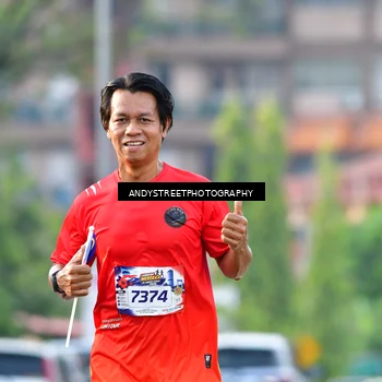 Runner Photo 5950024