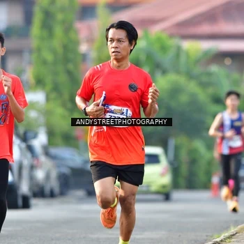 Runner Photo 5950027