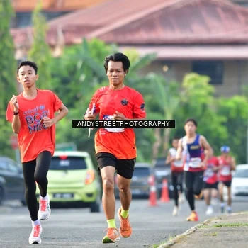 Runner Photo 5950029