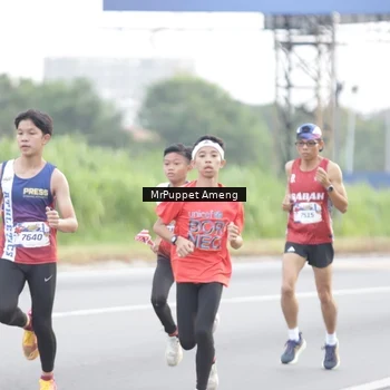 Runner Photo 5950235