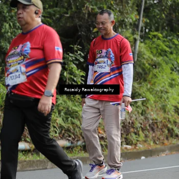 Runner Photo 5950243