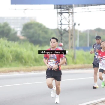 Runner Photo 5950251