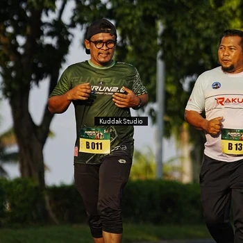 Runner Photo 5950735